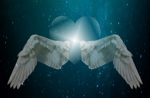 heart-667013_1280 Wings of an Angel as a symbol to Guardian Angel Reiki